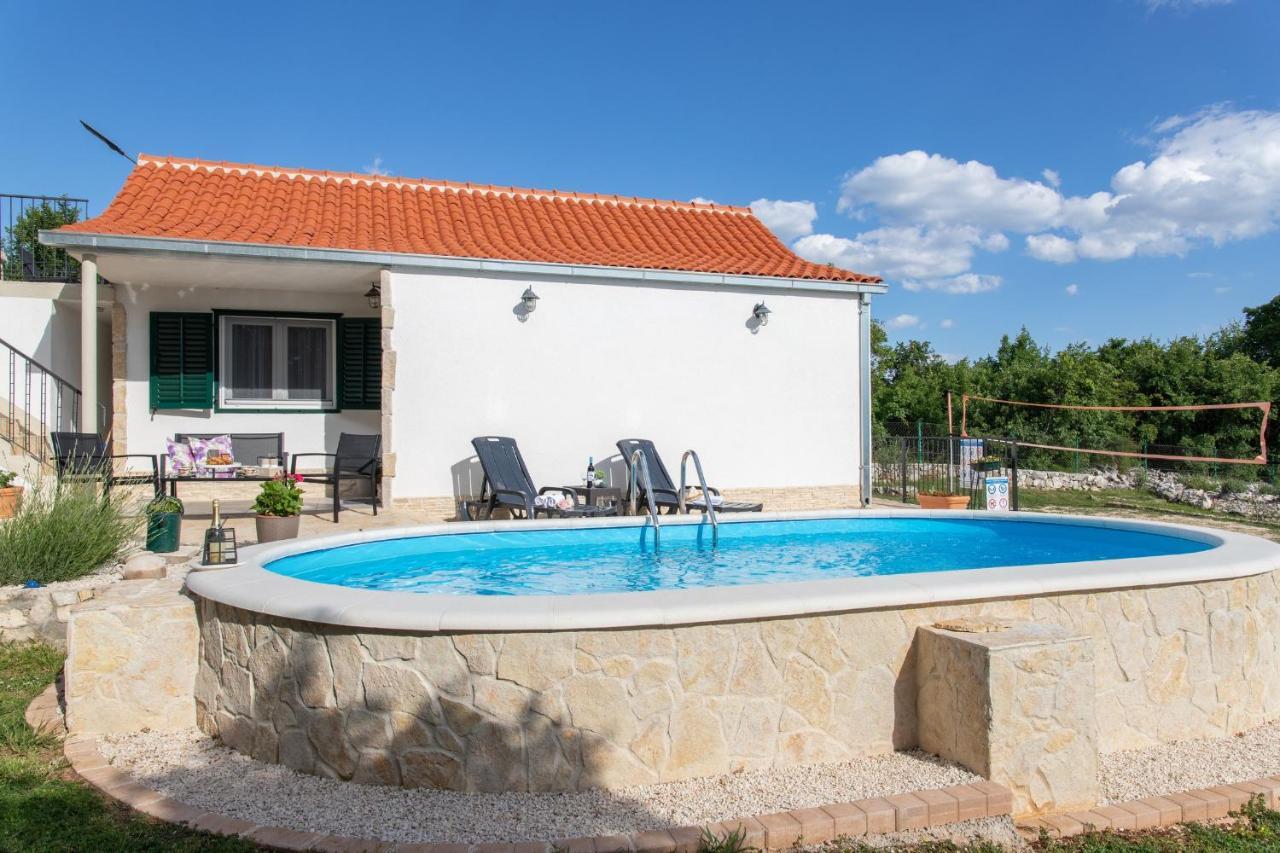 Holiday Home Sego With Private Pool Veliki Brocanac Zewnętrze zdjęcie